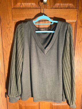 Olive Green V-Neck Sweater with Pleated Balloon Sleeves